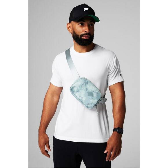 Fabletics The Belt Bag Sage Grey Cloud Wash Fanny Pack NWT - Picture 6 of 6